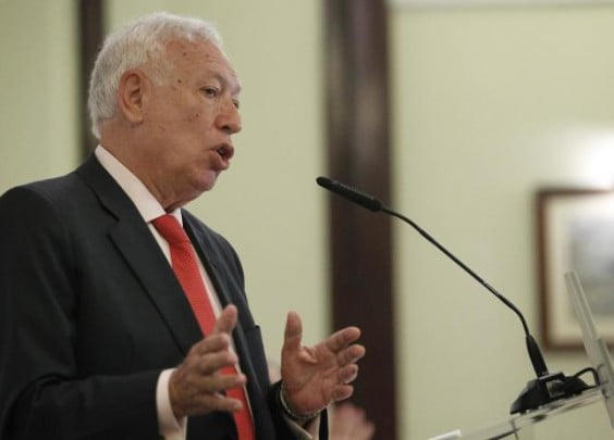 El Ministro de Exteriores, José Manuel García-Margallo, clausuró en Jávea la Escuela de Verano de la Fundación Vives que se celebró en el antiguo monasterio de San Jerónimo de la Plana