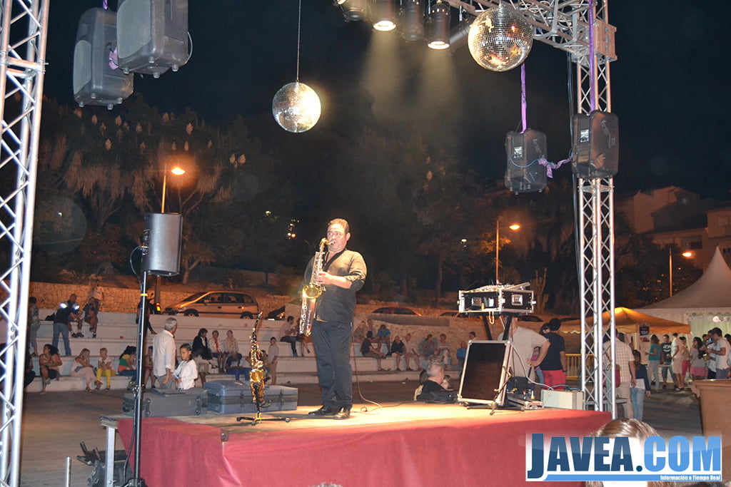 Actuación en directo en el Tapeo de Jávea