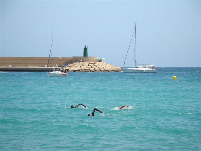 Todos preparados para la IV Travesía de natación a Jávea