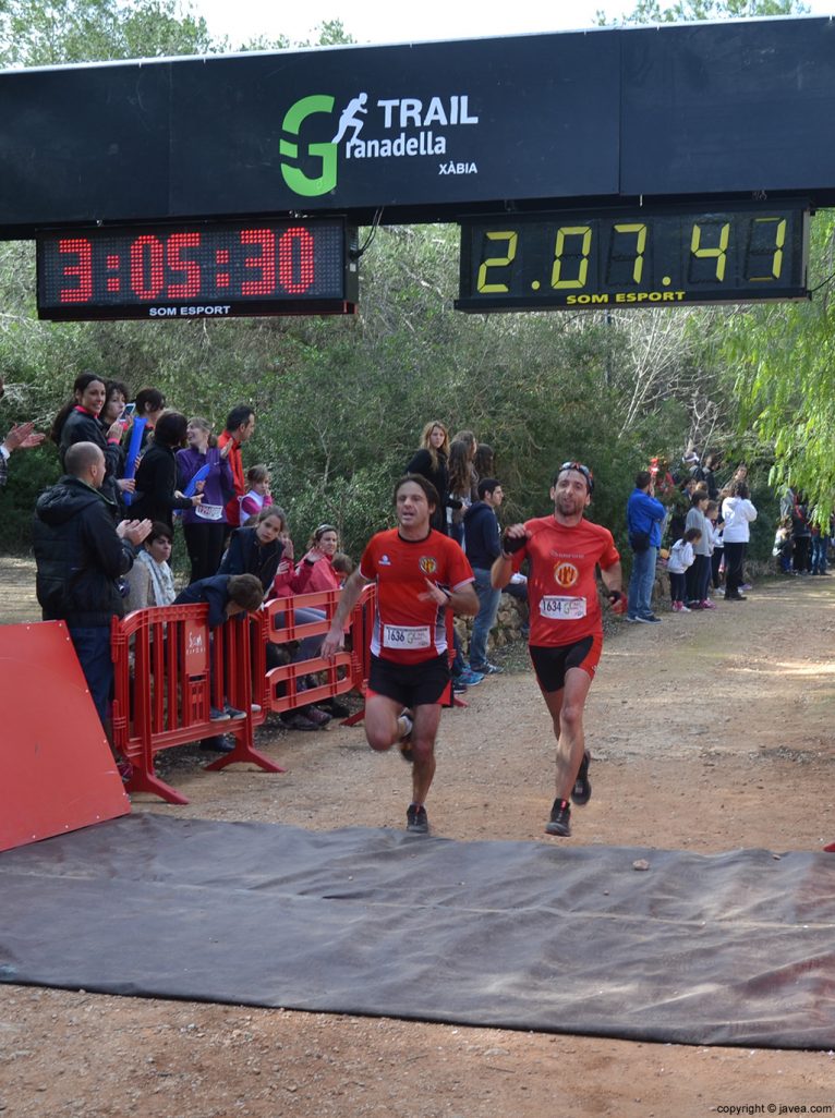 Llegada a la meta situada en el Parque Pinosol de Jávea