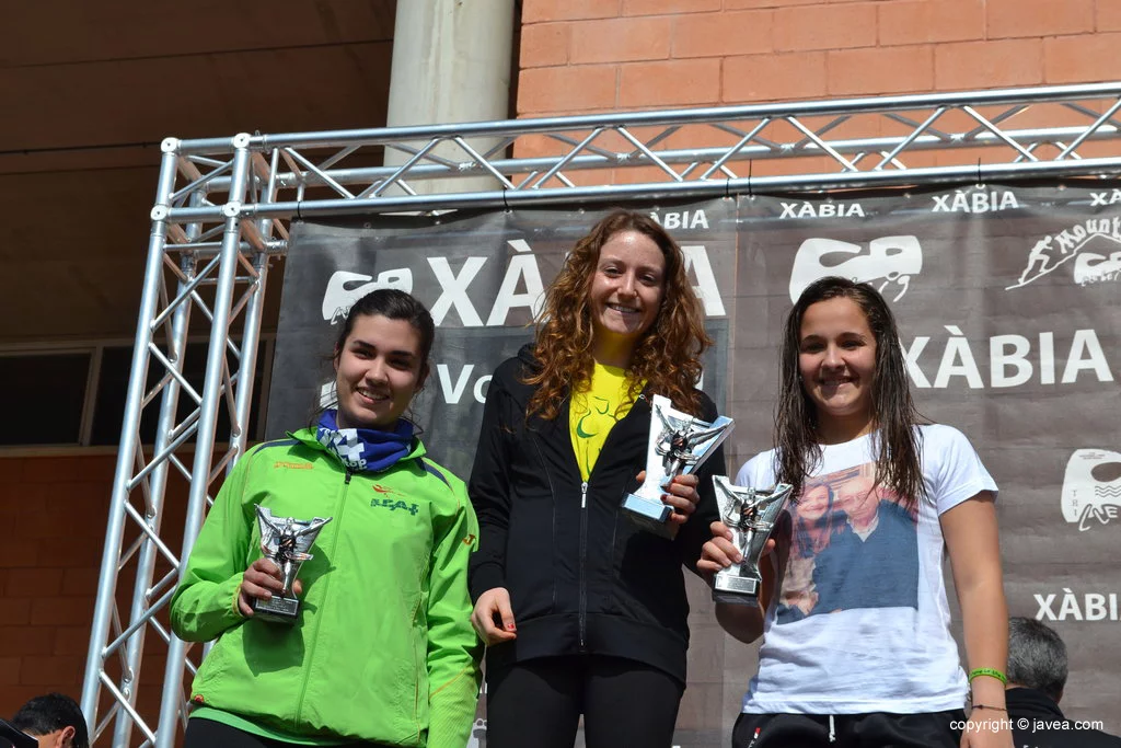 Ana Bisquert en el podium juvenil