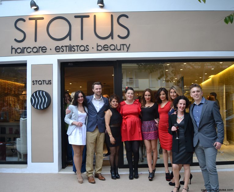 Equipo del salón de belleza Status