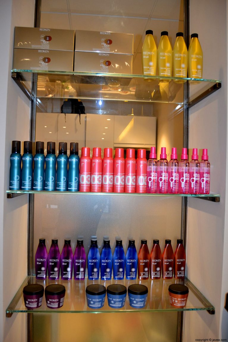 Productos Redken de la peluquería Status de Jávea