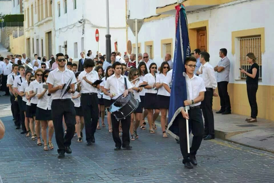 Banda de Música del Poble Nou de Benitatxell en el desfile de bandas de Xàbia