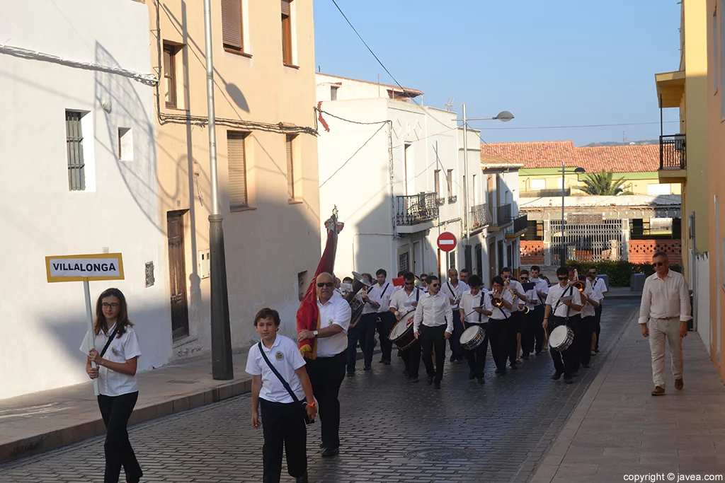 Banda de Villalonga en el desfile de bandas de Xàbia