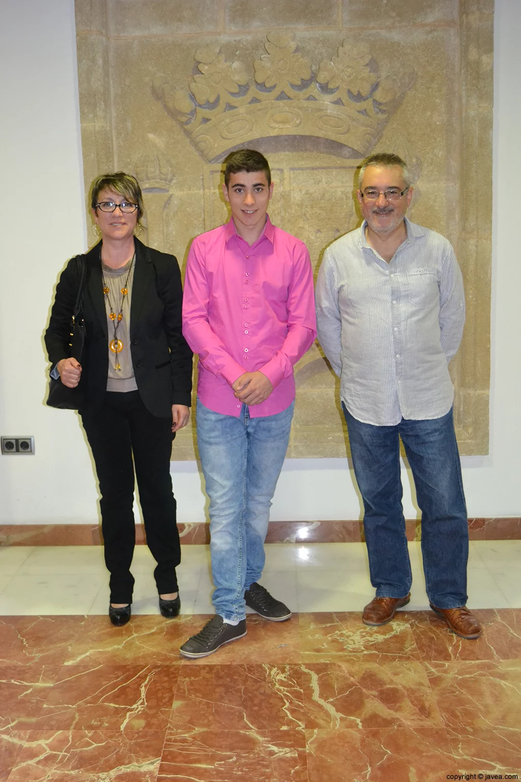 Jordi Pons Diego, presidente de la quintà 2014,  junto con sus padres