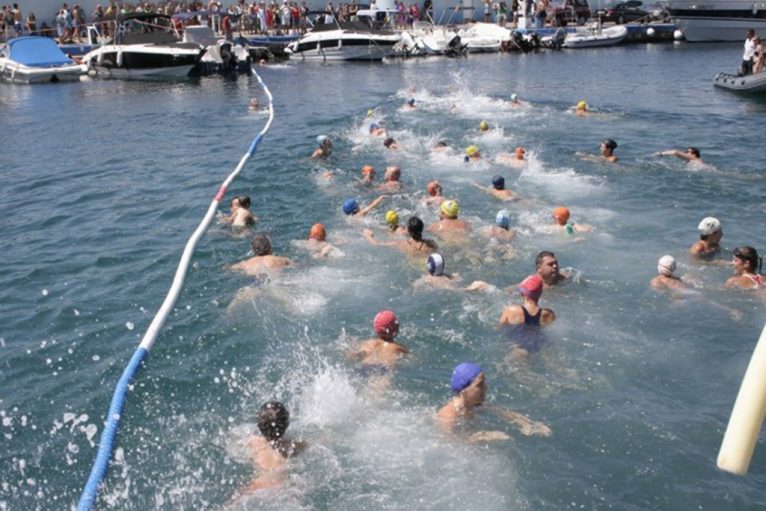 La II Travesía de Aguas Abiertas de la Marina Alta comenzará el 12 de julio