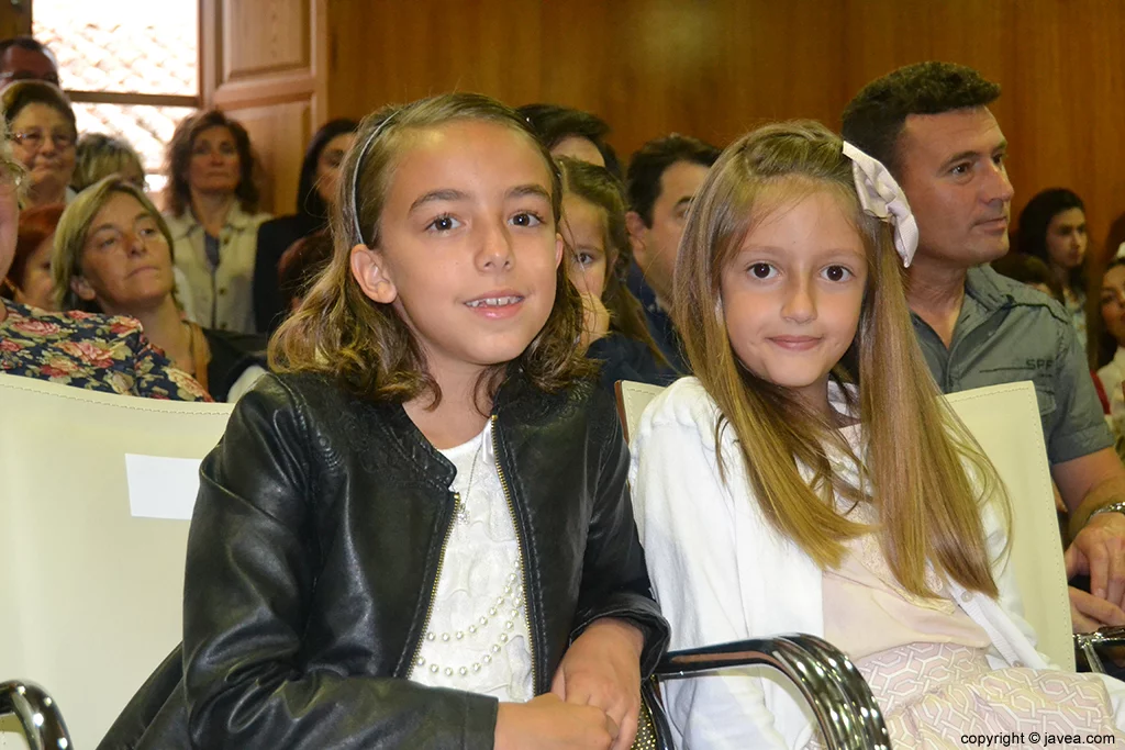 Nerea Mata Gutiérrez y Andrea López Lillo, damas infantiles de les Fogueres de Sant Joan 2014