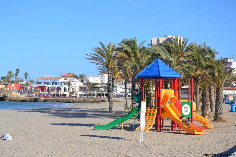 Actividades infantiles en la Playa del Arenal de Jávea