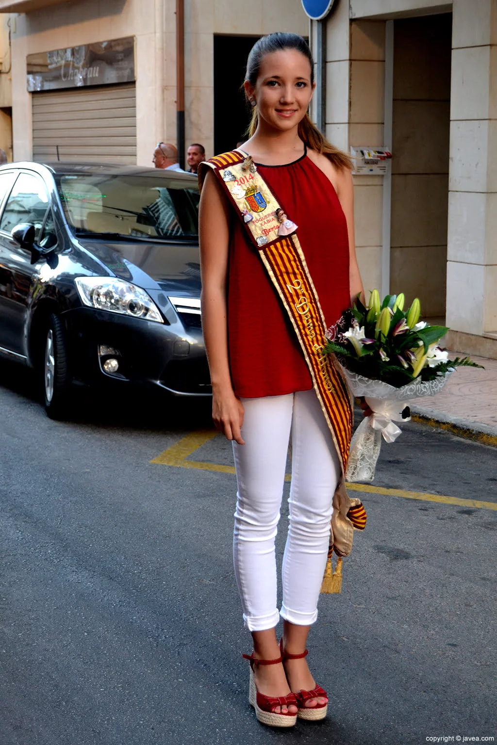 Berta Lucas López en la ofrenda a sant jaume