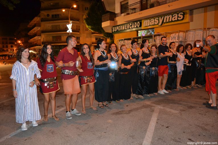 Desfile de filàs en la Filà Capitana Contrabandistes