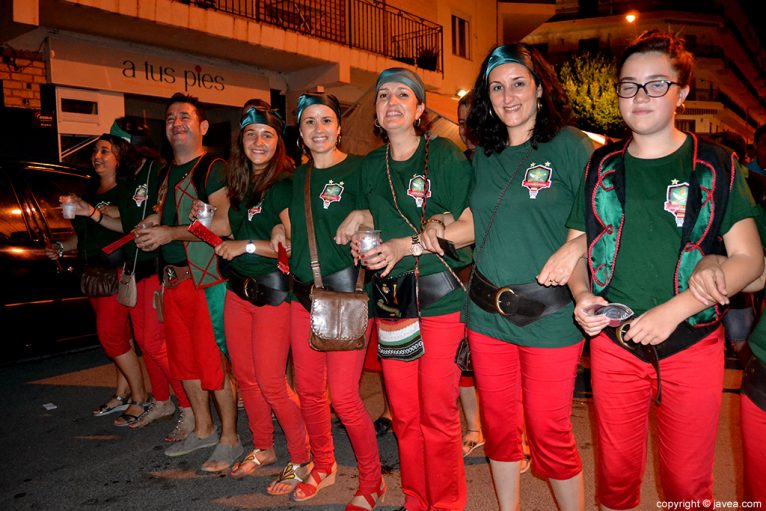 Escuadra femenina de la Filà Capitana