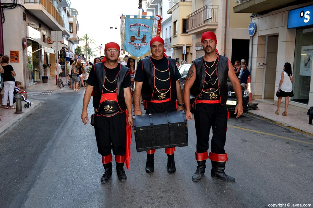 Miembros de la Filà Pirates de Sant Jaume