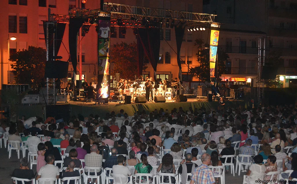 El Xàbia Jazz se celebra en la Plaza de la Constitución