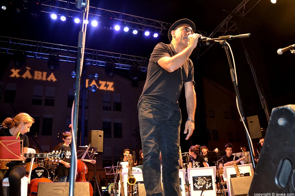 El director de la Sant Andreu Jazz Band Joan Chamorro