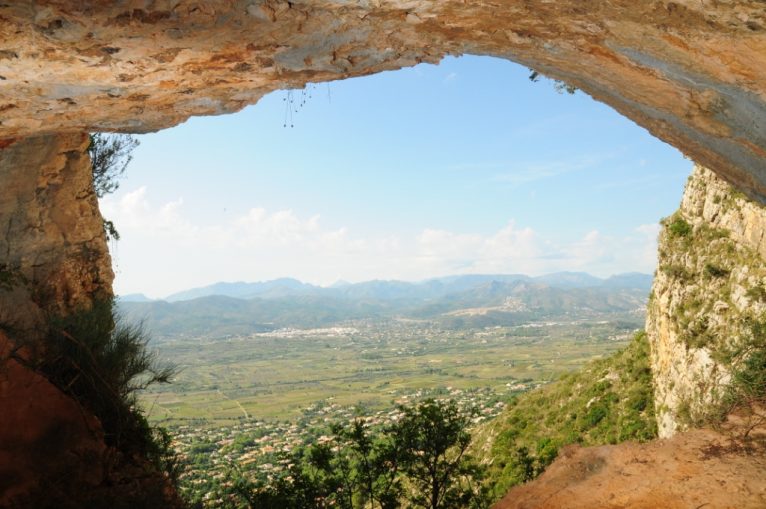 Cova del Barranc del Migdia. Sala de les pintures