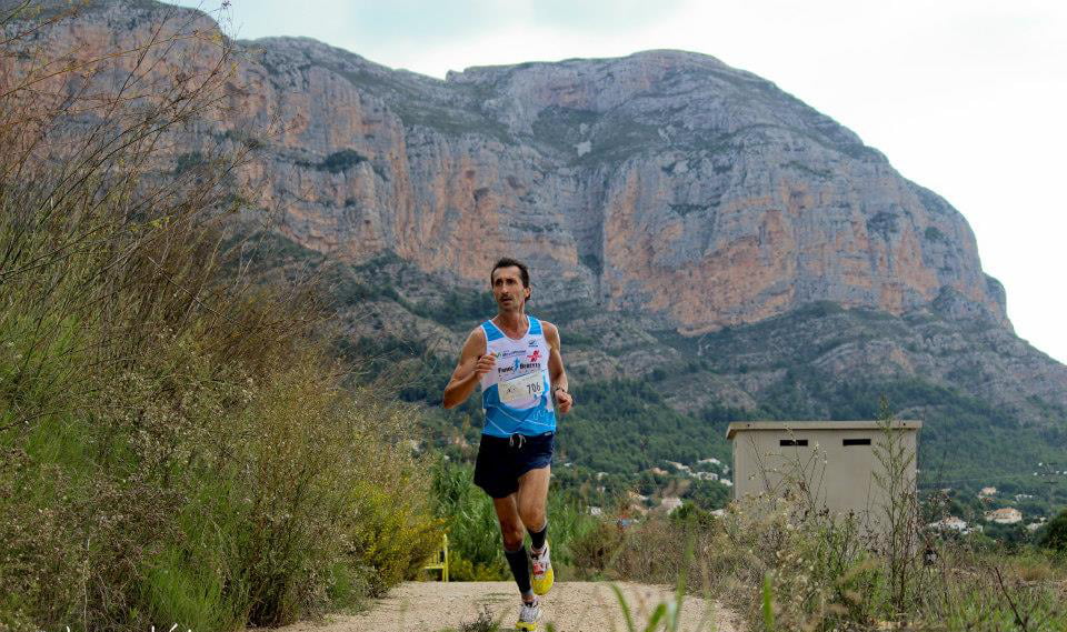 Víctor Fernández en el cross Popular Baix Montgó