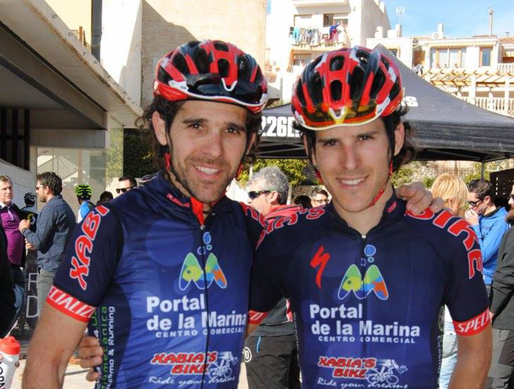 Adelino y Saoro Moll en la Costa Blanca Bike Race