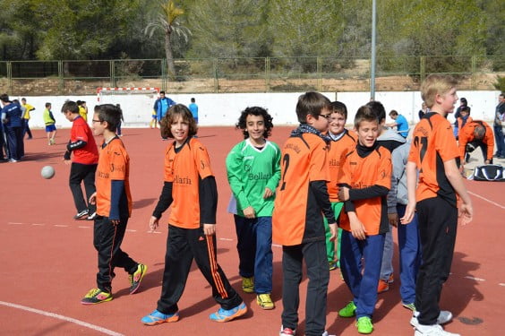 Los chavales alevines del Club Handbol Xàbia