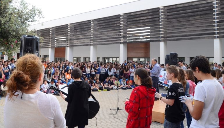 Acto de Concentración en el IES Nº 1 de Xàbia