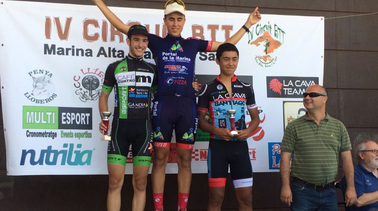 Tomás Miralles en el podium