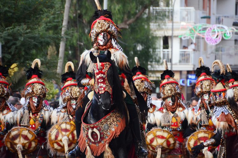 Escuadra de negros de una filà mora del 2014