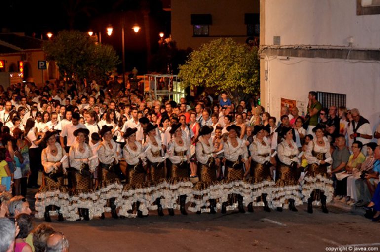 Escuadra femenina Filà Capitana Contrabandistes