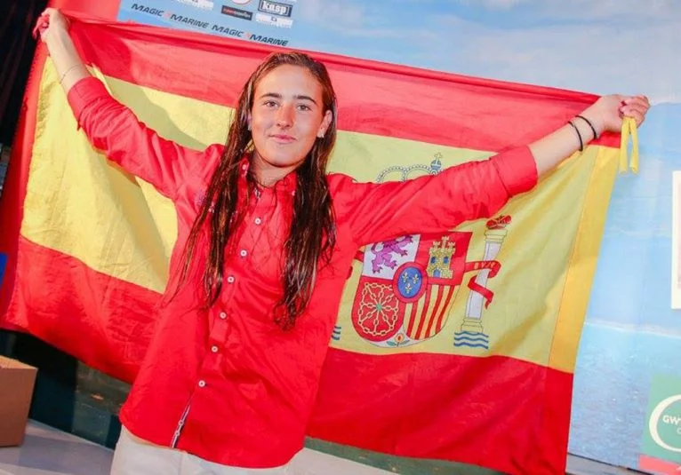 Julia Miñana tras conseguir el título de campeona de Europa