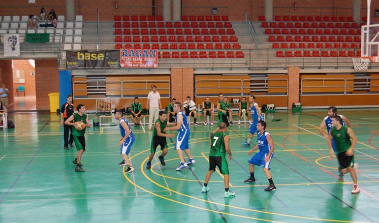 Equipo senior del CB Joventut durante un partido