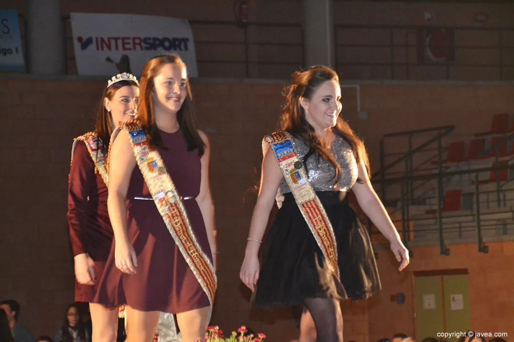 Reina y Damas Fogueres 2015