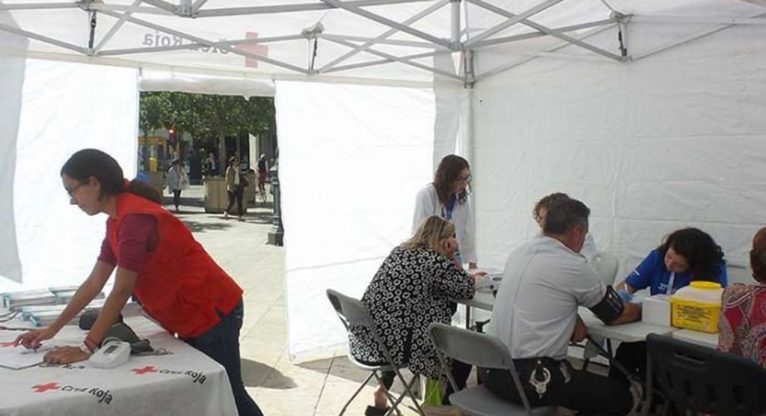 Estand de Cruz Roja