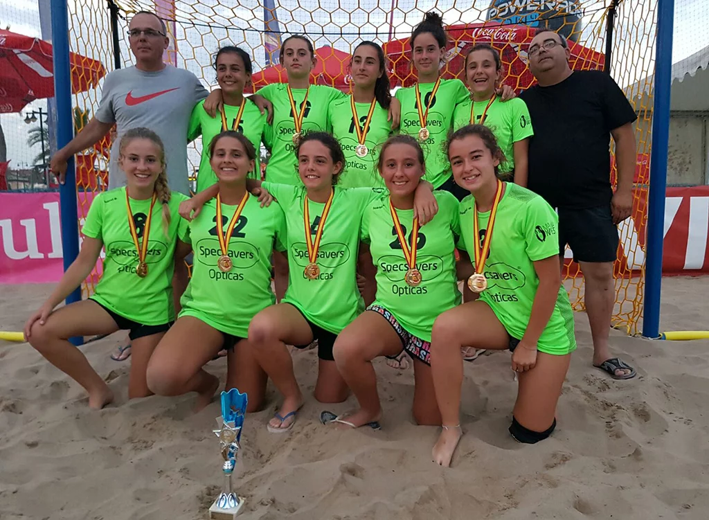 Club Handbol Xàbia infantil campeón del Torneo Valencia de balonmano Playa