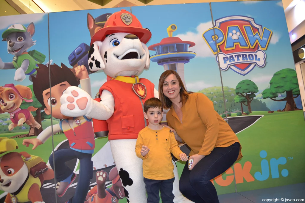 Visita de la Patrulla Canina al Centro Comercial Portal de la Marina – Bruno con Marshall