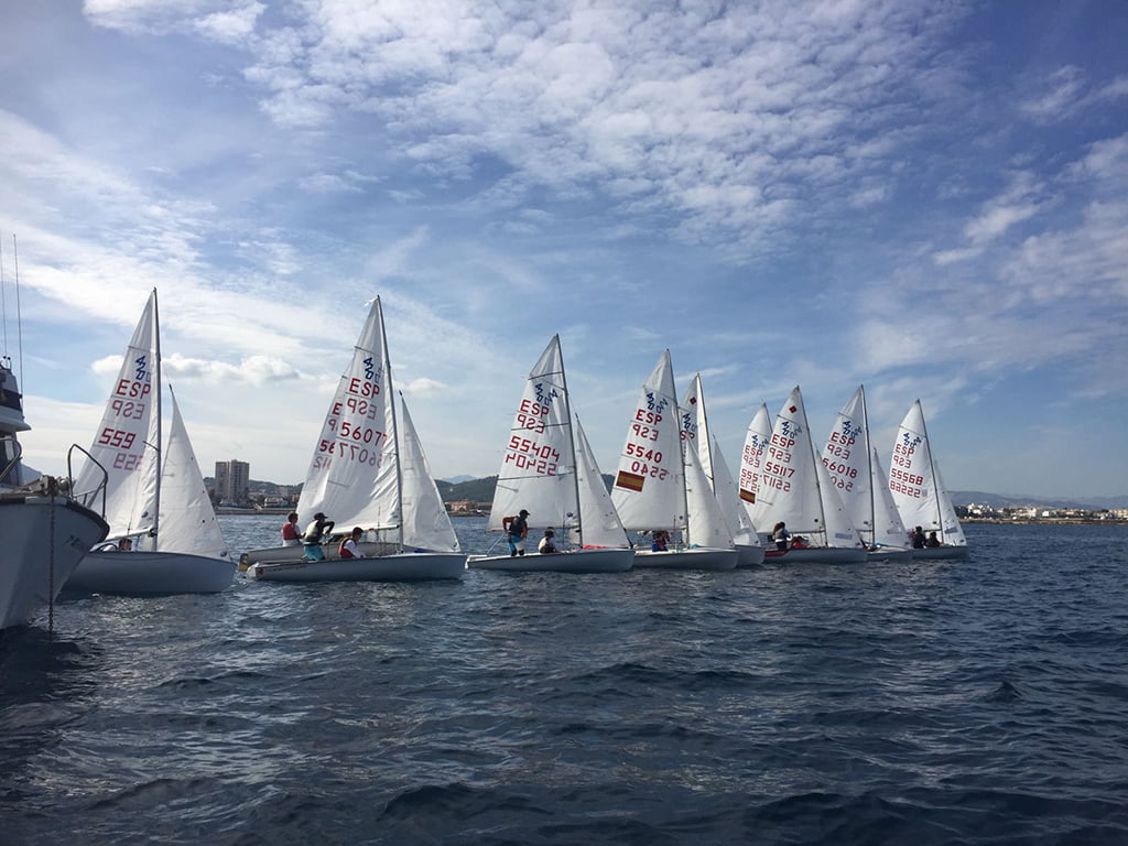 Durante la regata de Vela Ligera