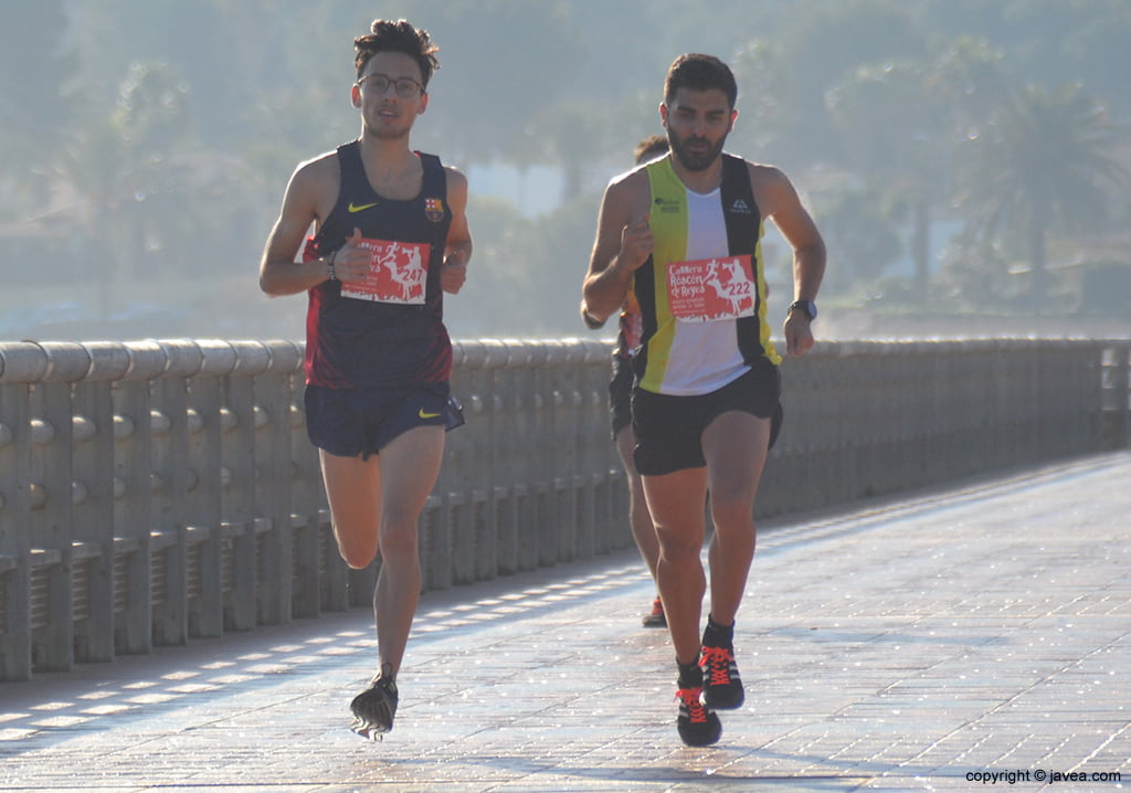 Siro Piña y Toni Soler al frente de la carrera