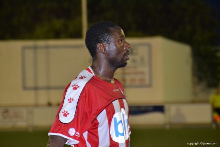 Hassan jugador del CD Jávea durante un partido