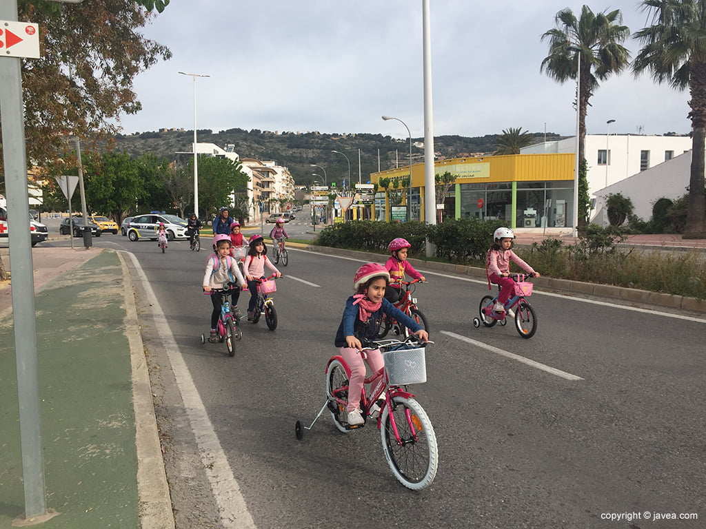 En el trayecto de la Bicicletada escolar