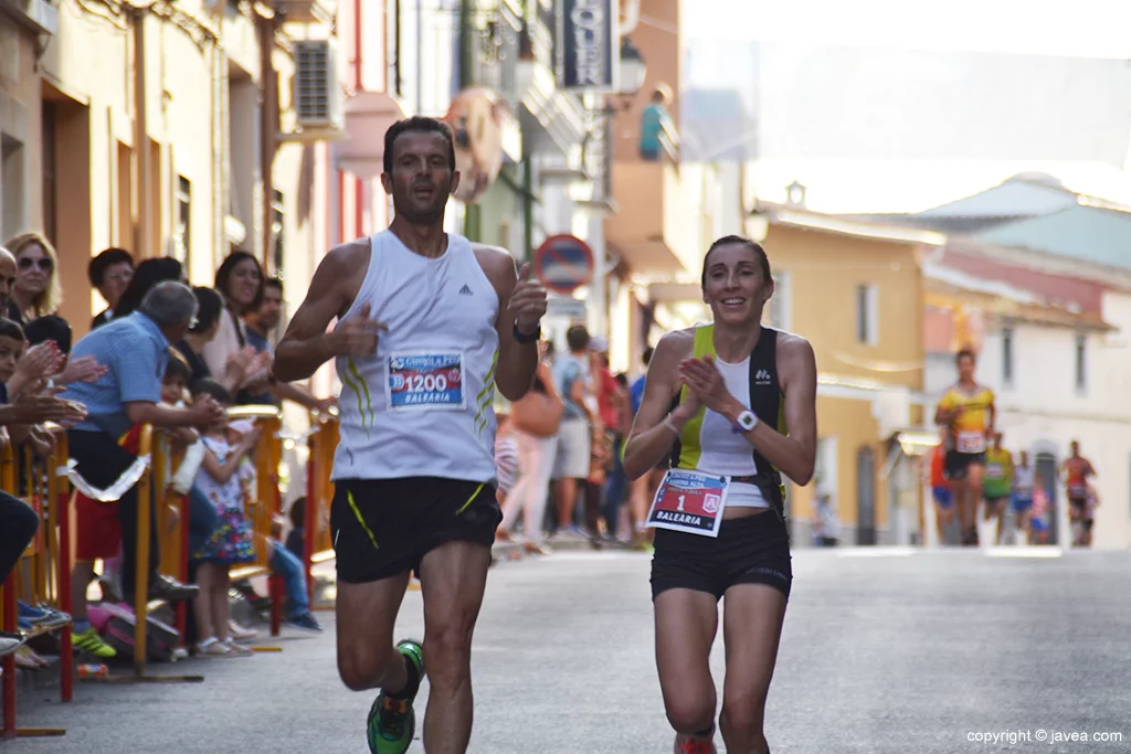 Mª Isabel Ferrer entrando en meta