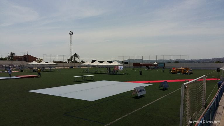 Campo preparado para acoger el día del Deporte