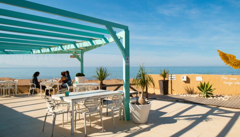 Terraza con vistas al mar