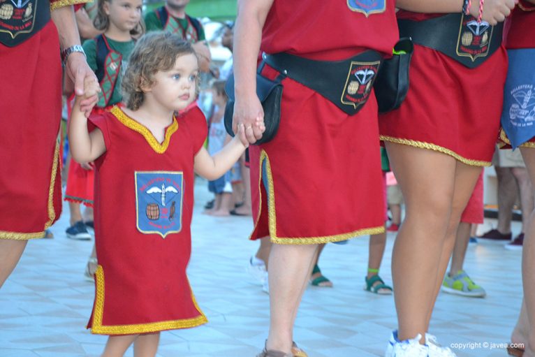 Desfile de Moros y cristianos en el Arenal