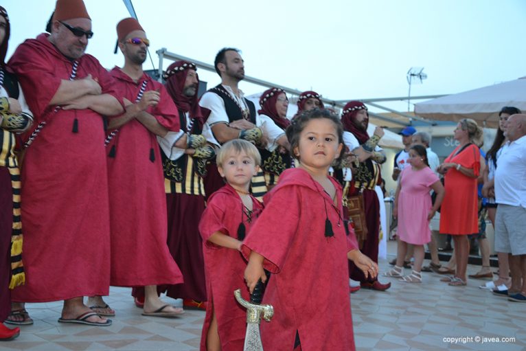 Desfile de Moros y cristianos en el Arenal