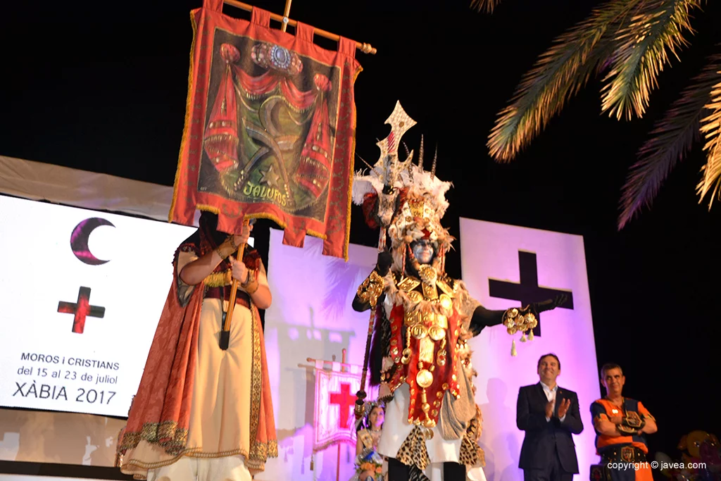 Presentación de trajes de las fiestas de Moros y Cristianos 2017