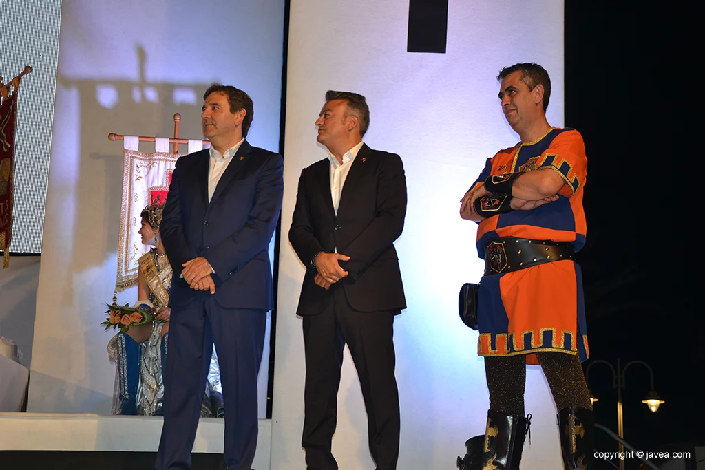 Presentación de trajes de las fiestas de Moros y Cristianos 2017