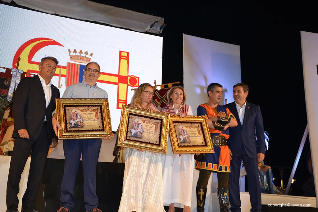 Presentación de trajes de las fiestas de Moros y Cristianos 2017