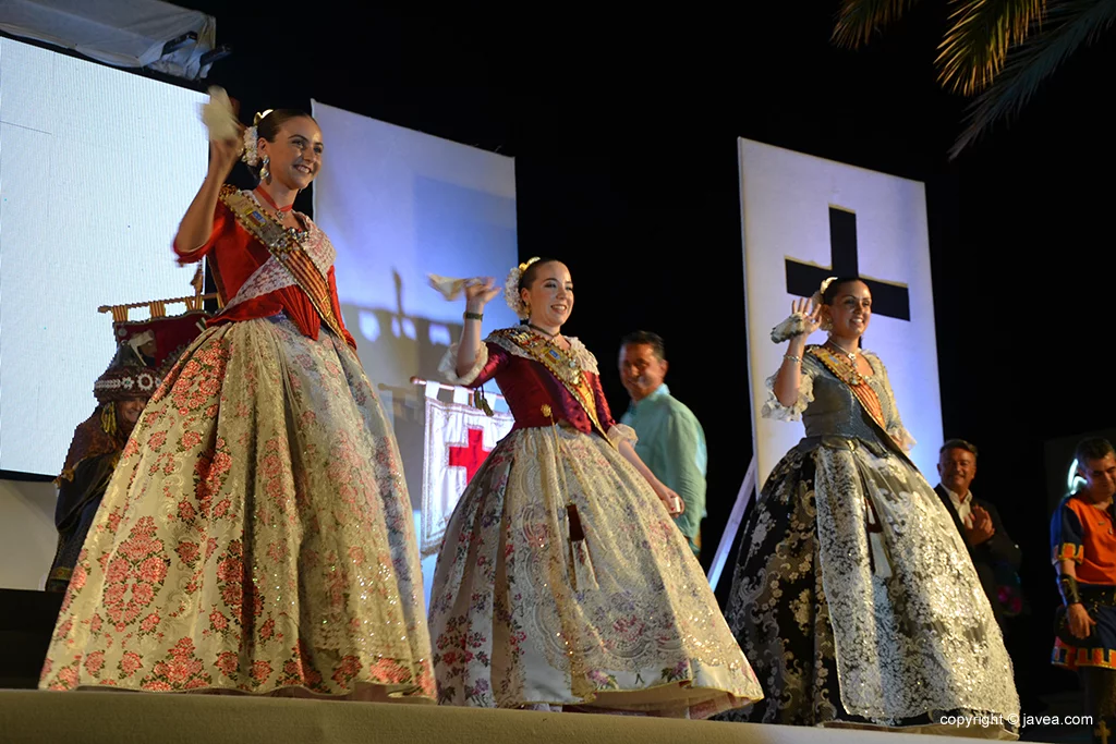 Presentación de trajes de las fiestas de Moros y Cristianos 2017