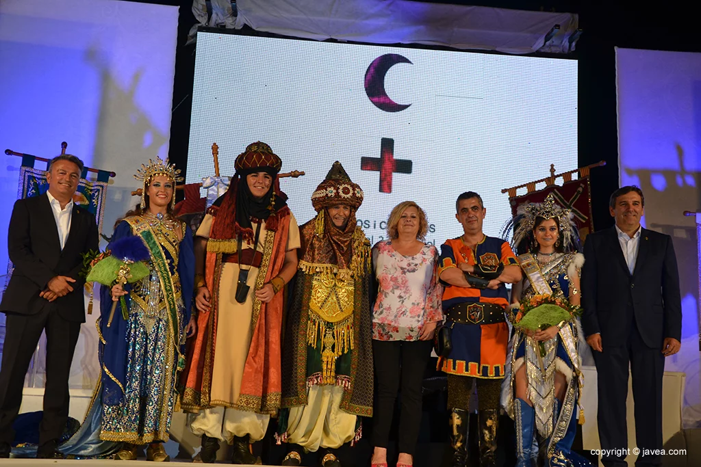 Presentación de trajes de las fiestas de Moros y Cristianos 2017