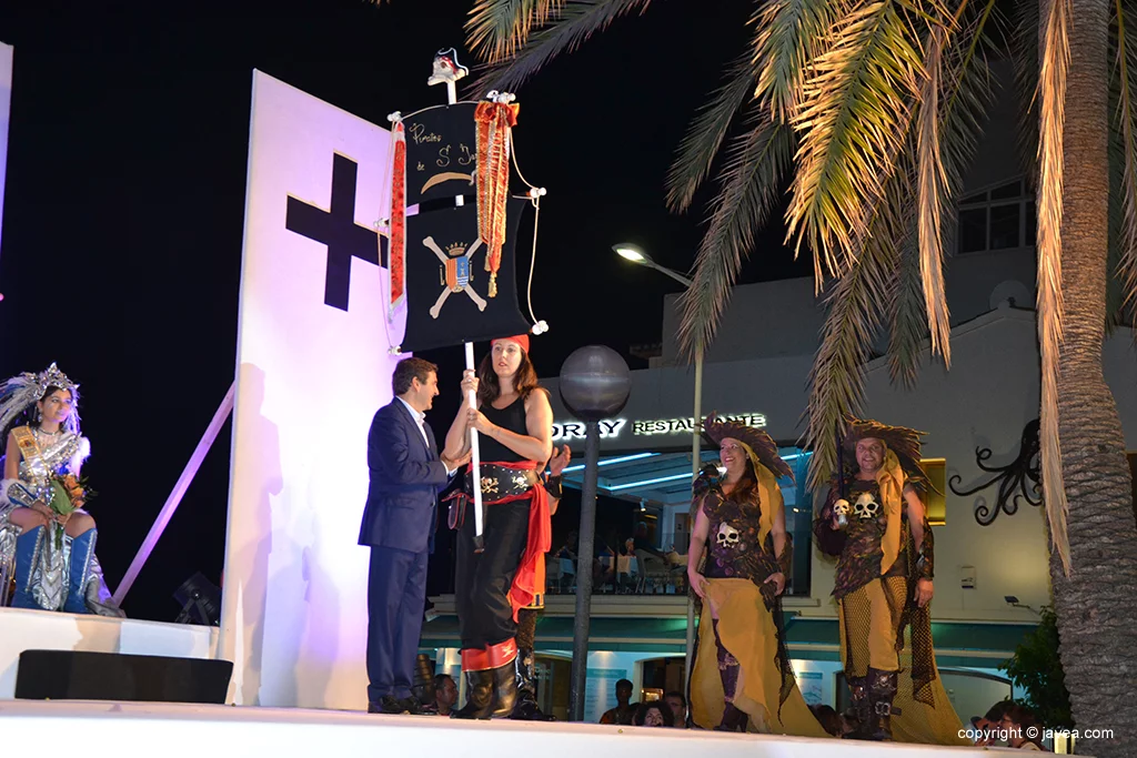 Presentación de trajes de las fiestas de Moros y Cristianos 2017