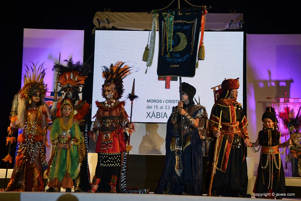 Presentación de trajes de las fiestas de Moros y Cristianos 2017