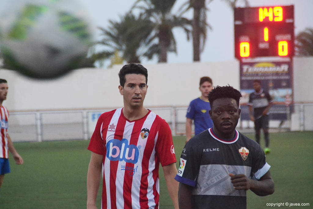 Rafa del Castillo junto a un rival